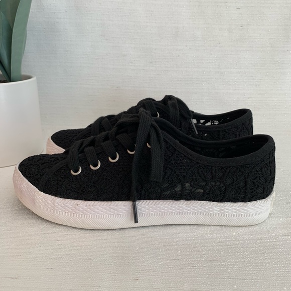Very G Shoes New Very G Flirty Black Lacecrochet Lace Up Fashion